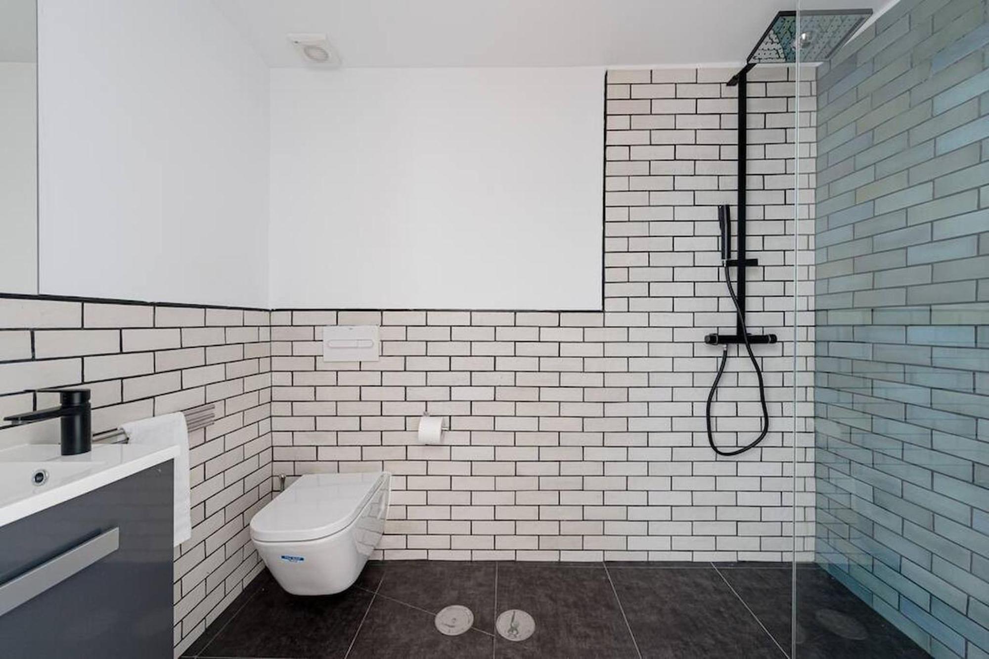 Lovely 2-Bed Flat In Tetuan By Sharingco. مدريد المظهر الخارجي الصورة